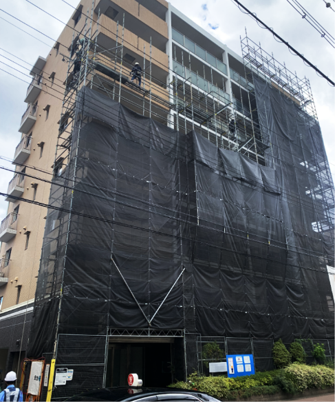 実績3 中高層ビル　仮設足場１